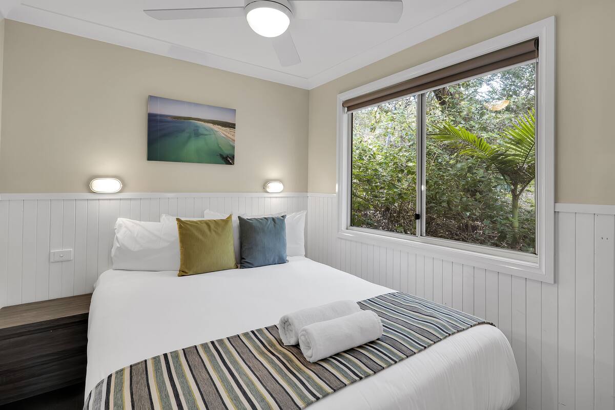 Cabin, 2 phòng ngủ (Spa - 5B) | Màn/rèm cản sáng, bàn ủi/dụng cụ ủi quần áo 