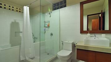Free toiletries, towels