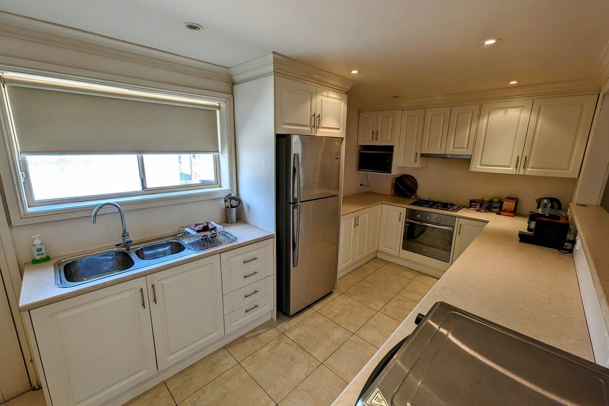 family cottage @ chapel street (4 km), 2 bedrooms  | private kitchen | fridge, coffee/tea maker