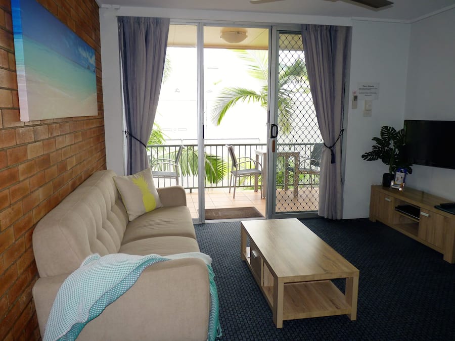 Télévision à écran plat de 40 pouces avec chaînes numériques, télévision