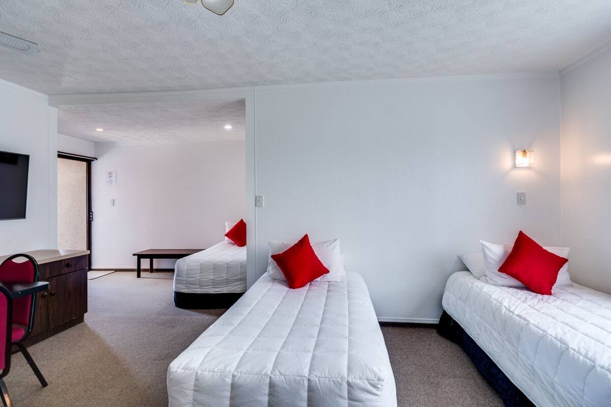 Desk, WiFi (free), bed sheets