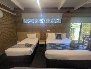 Apartemen Keluarga, Bebas Asap Rokok | Setrika/meja setrika, Wi-Fi, dan seprai linen