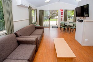 Standard Room, Non Smoking, Kitchen (Banksia room only) | Living area | Flat-screen TV, table tennis