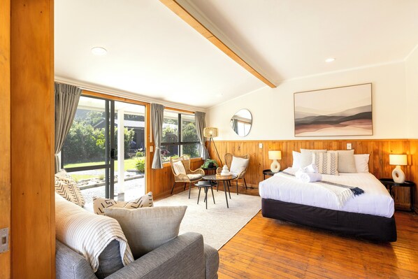 Living area - Punakaiki Beachfront Motels (Punakaiki)