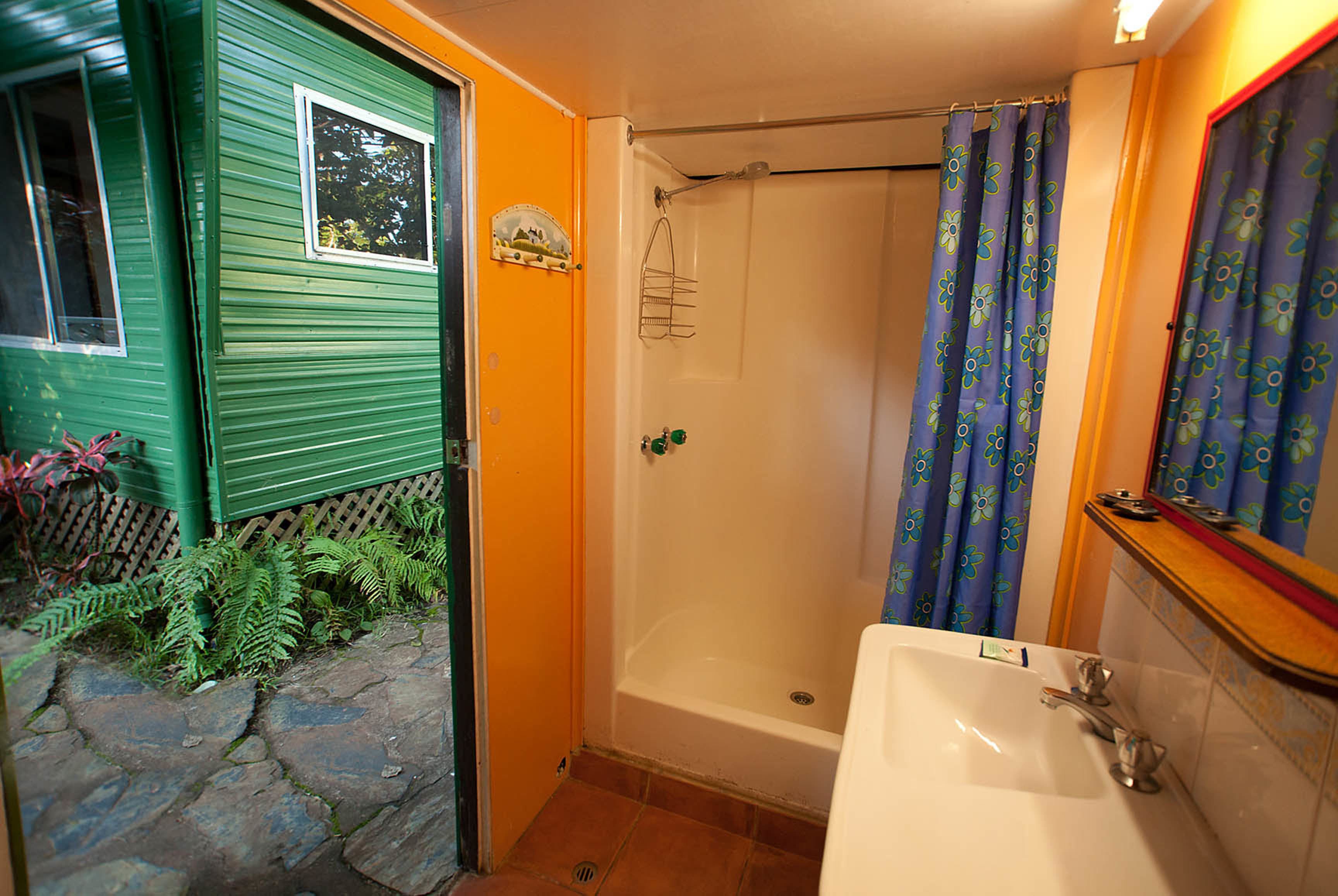 Cabin Tiêu chuẩn (Cabin 2 (Green)) | Phòng tắm | Máy sấy tóc, khăn tắm 