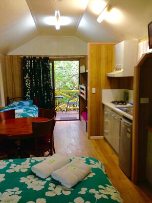 Family Cabin, Lavender | Private kitchenette | Fridge, microwave, stovetop, coffee/tea maker - Lake Eacham Tourist Park & Self Contained Cabins (Lake Eacham)