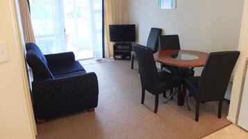 Standard Suite, 2 Bedrooms, Non Smoking, Kitchenette (unit)