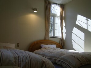 Wifi gratis y ropa de cama 