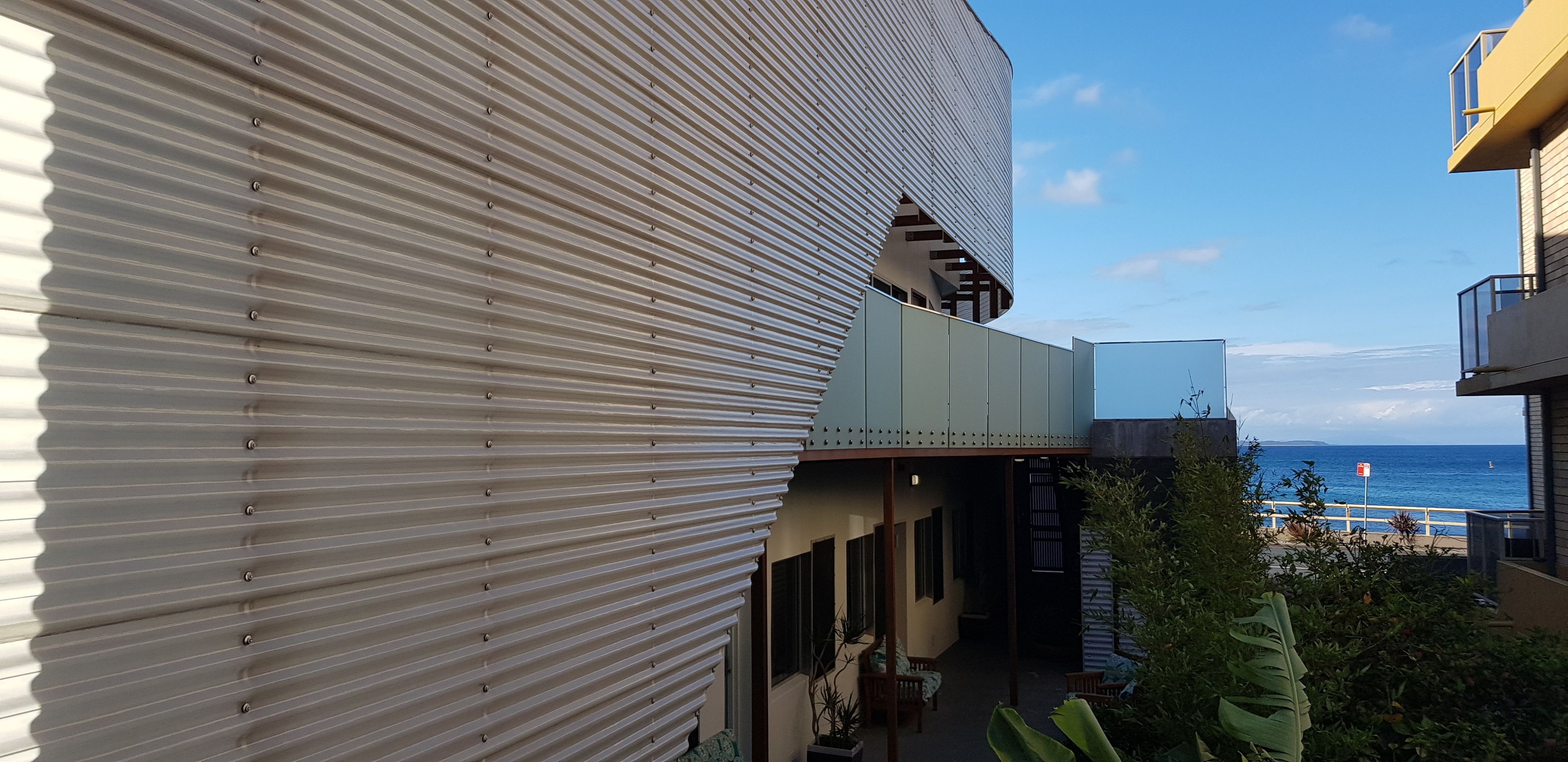 Premium-Studio, 1 Queen-Bett, Nichtraucher, eingeschränkter Meerblick | Strand-/Meerblick