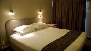 WiFi (free), bed sheets - Fountain City Motor Inn (Hamilton)