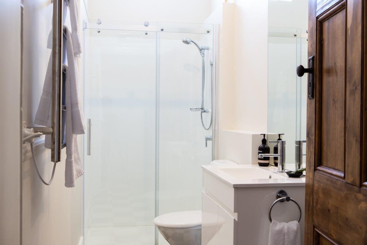 Apartment, 2 Bedrooms, Balcony | Bathroom | Hair dryer, towels