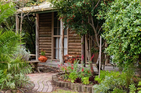 Garden Cottage 7 | View from room - Ti-Tree Village (Ocean Grove)
