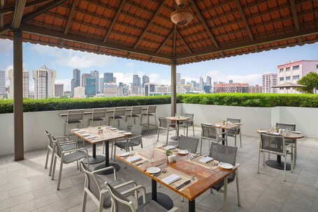 Hilton Garden Inn Singapore Serangoon - Image 16