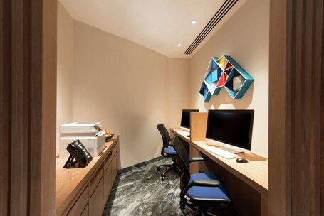 Hilton Garden Inn Singapore Serangoon - Image 21
