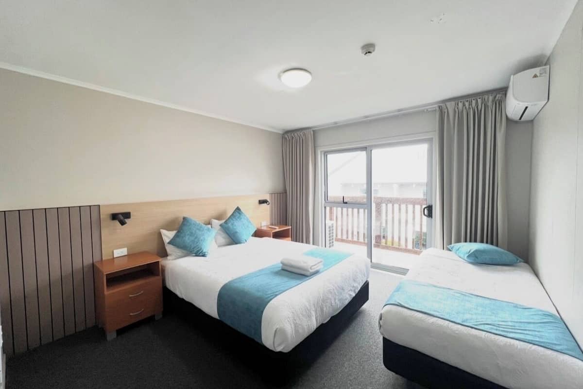 Upstairs Family Apartment | Iron/ironing board, free WiFi, bed sheets