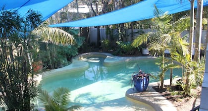 Salamander Beach Accommodation Adults Only