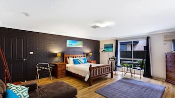 Superior Studio Suite, 1 Queen Bed, Kitchenette, Pool View | Premium bedding, pillow-top beds, individually decorated