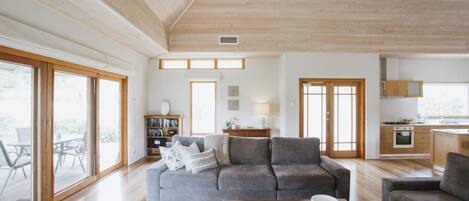 Bügeleisen/Bügelbrett, kostenloses WLAN, Bettwäsche