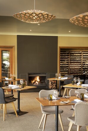 Breakfast, lunch and dinner served - Spicers Vineyards Estate (Pokolbin)