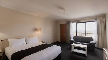 Executive-Doppelzimmer | Schreibtisch, Bügeleisen/Bügelbrett, kostenloses WLAN, Bettwäsche