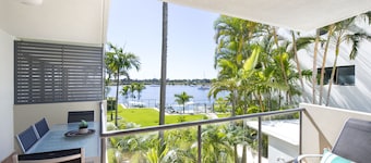 Noosa Shores Resort