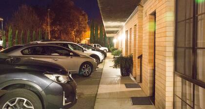 Centralpoint Motel
