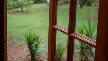 Standard Cabin (The Cottage) | Iron/ironing board, free WiFi, bed sheets