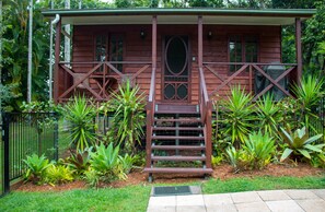 Exterior - Sunshine Valley Cottages (West Woombye)