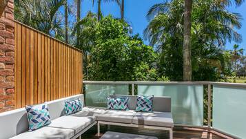 Superior Suite, 3 Bedrooms, Kitchen, Beach View | Balcony