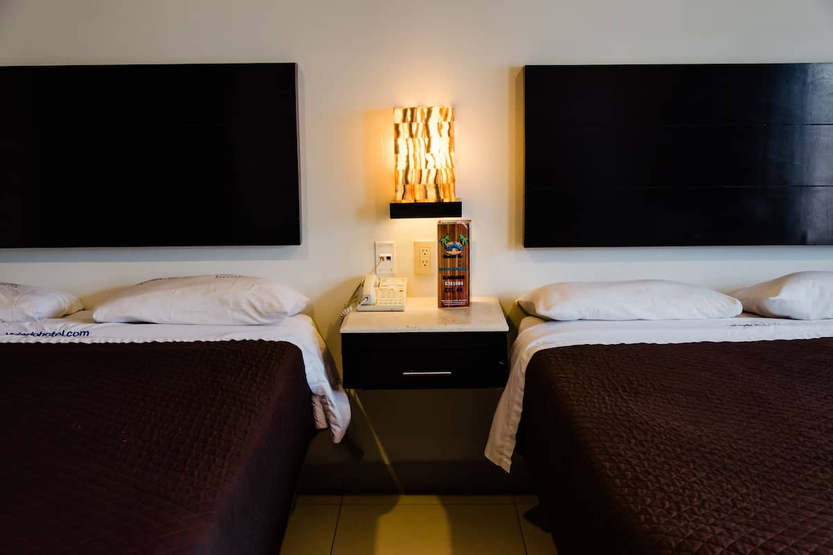 Double Room | 1 bedroom, in-room safe, free WiFi, bed sheets