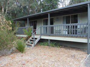 Standard Room, Non Smoking, Balcony (Banksia Cottage) | Balcony