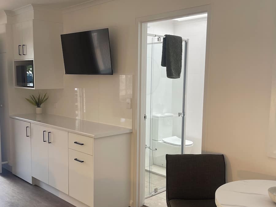 Twin Room | Living area | Flat-screen TV