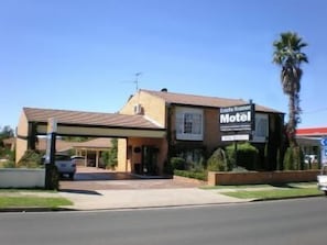 Lobby - Estelle Kramer Motor Inn (Armidale)