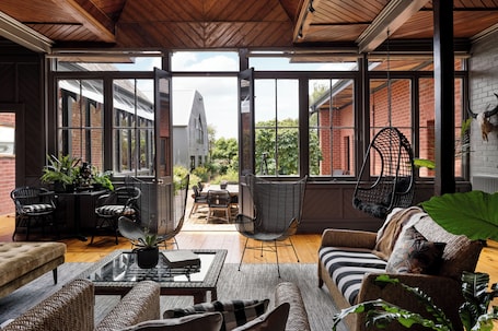 Homestead | Garden view