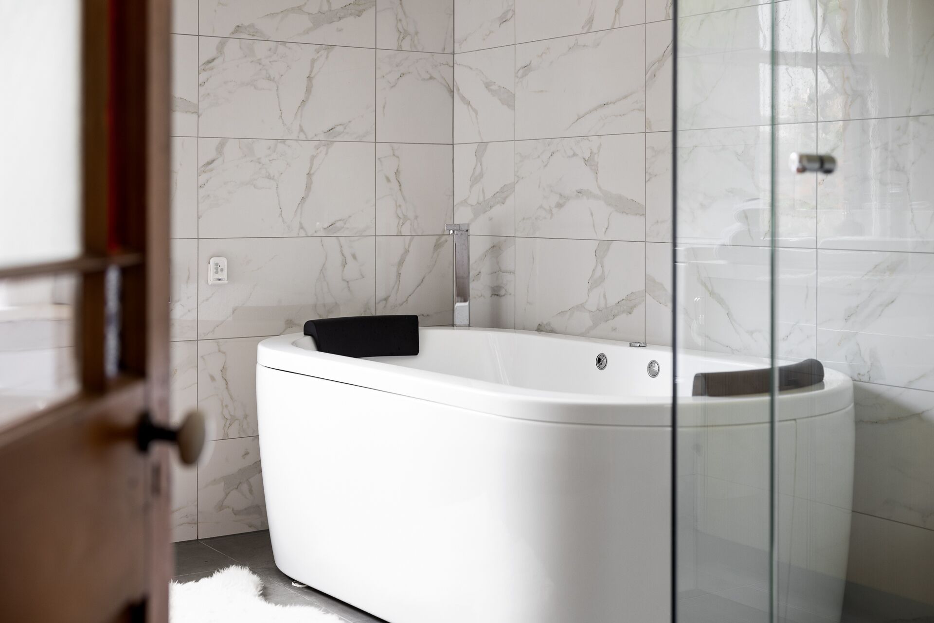 homestead | bathroom | shower, free toiletries, hair dryer, towels