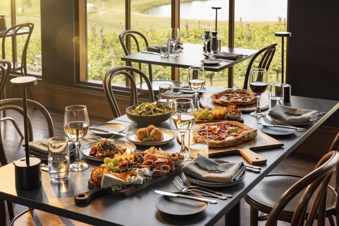 Serveert ontbijt en diner