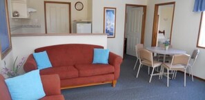 2 Bedroom Self-Contained Unit | Free WiFi