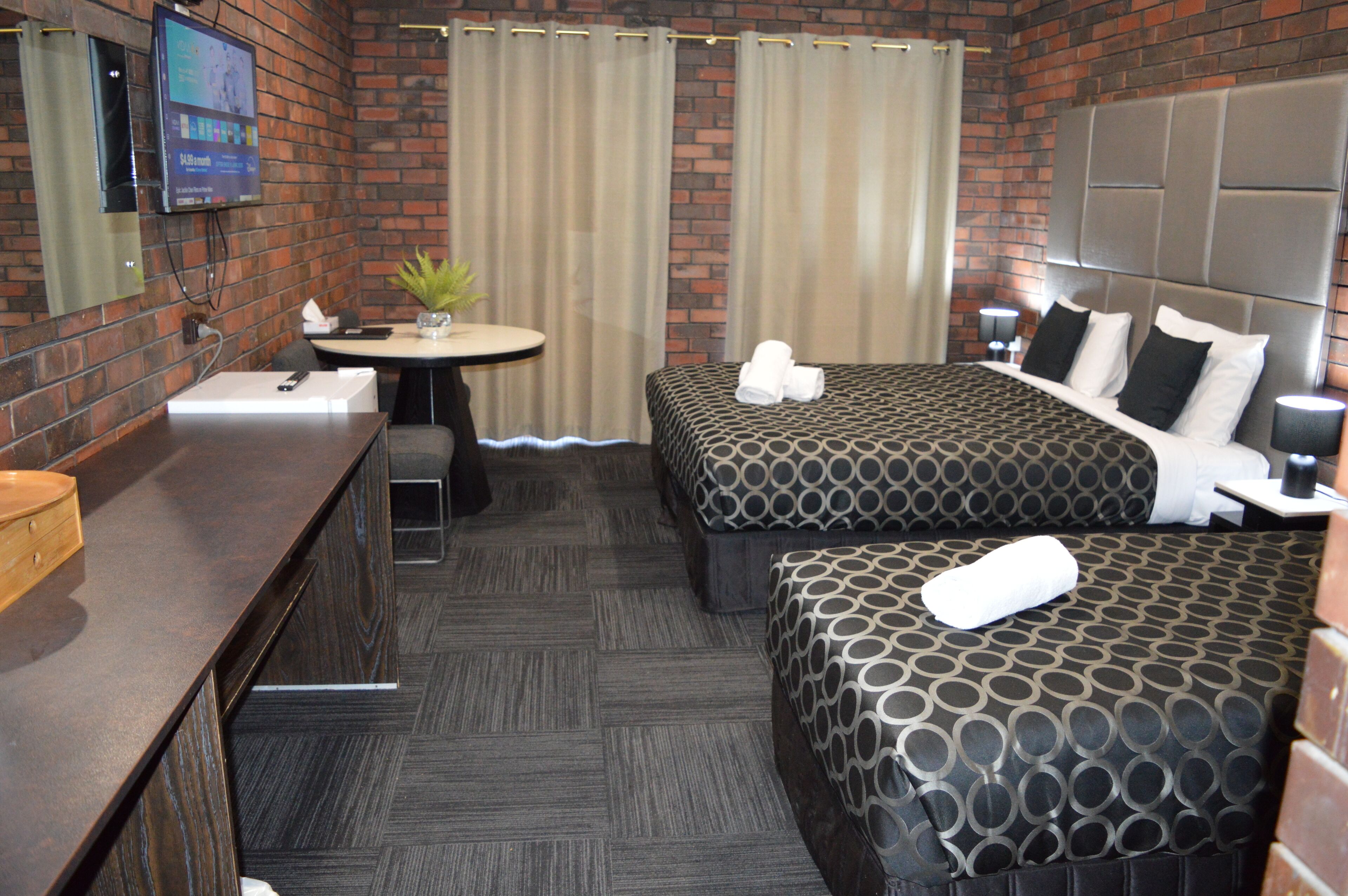 标准房, 1 间卧室, 无烟房 (Twin Room) | 熨斗/熨板、免费 WiFi、床单