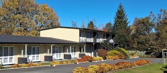 Spa Lodge Motel