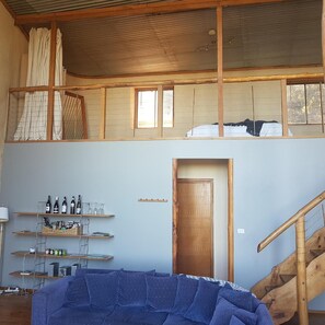 TV, fireplace, DVD player