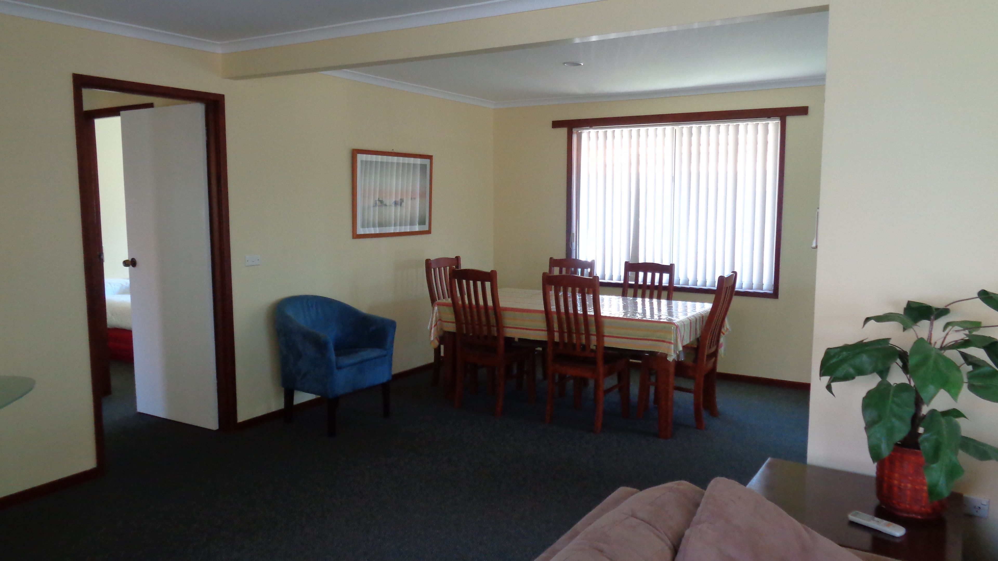 Standard Suite, Multiple Bedrooms, Non Smoking, Kitchen (Apartment - min. 3 nights) | In-room dining
