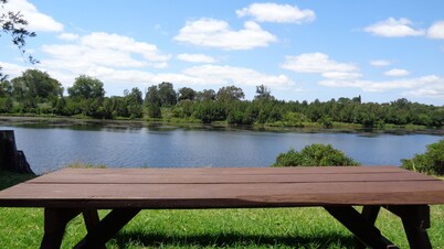 Moon River Motor Inn