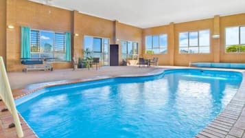 Indendørs pool