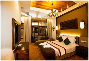 Puri Suite | In-room safe, desk, iron/ironing board, free cribs/infant beds - Puri Melaka (Malacca City)