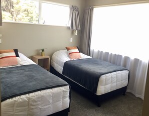 Apartment | Free WiFi, bed sheets - Seagulls Guesthouse (Tauranga)