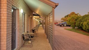 Exterior - Emerald Park Motel (Emerald)