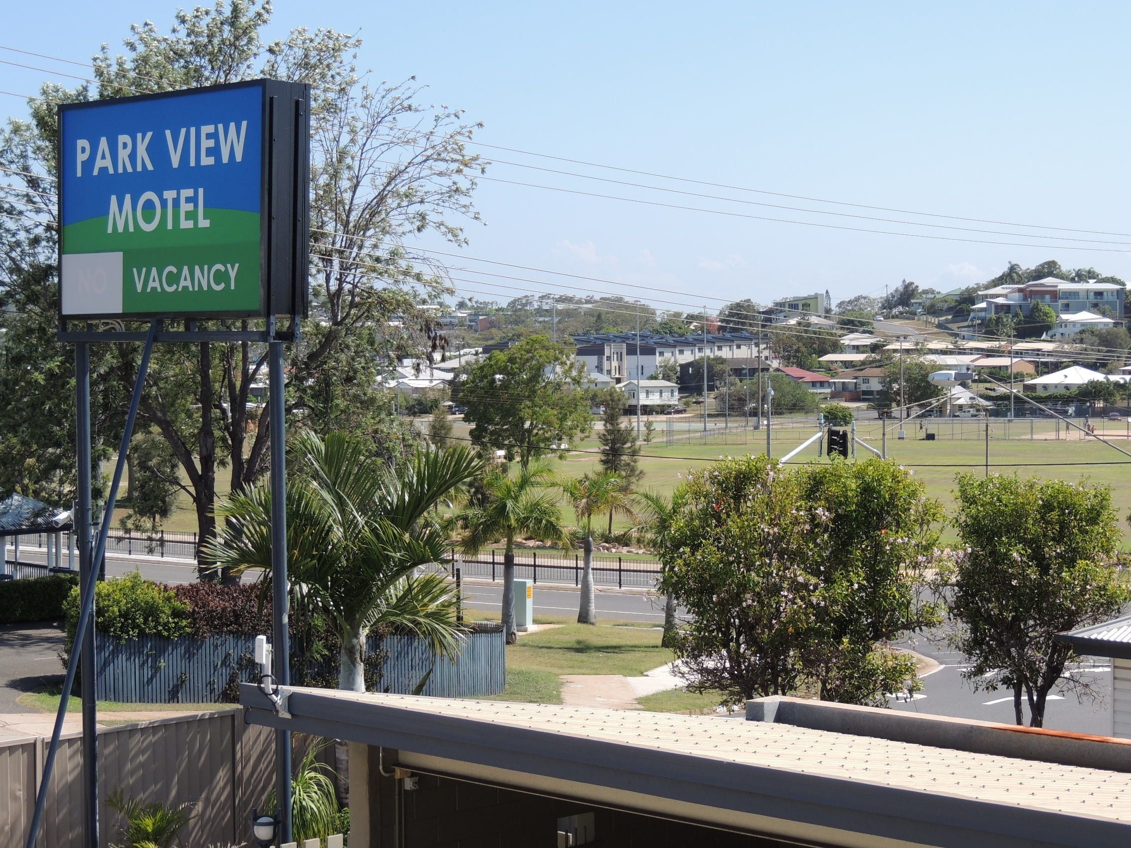 A sign for Park View Motel indicating a vacancy.