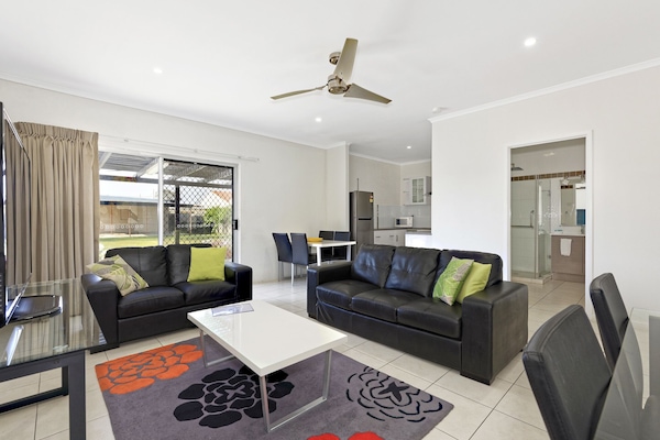 Executive Villa, 3 Bedrooms, Kitchen | Living area | 32-inch Smart TV with digital channels
