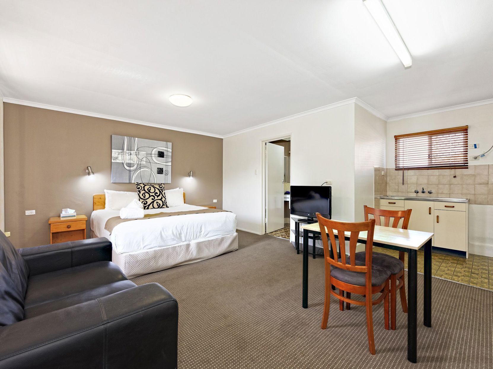Desk, iron/ironing board, free WiFi, bed sheets