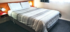 Standard Room, 1 Queen Bed